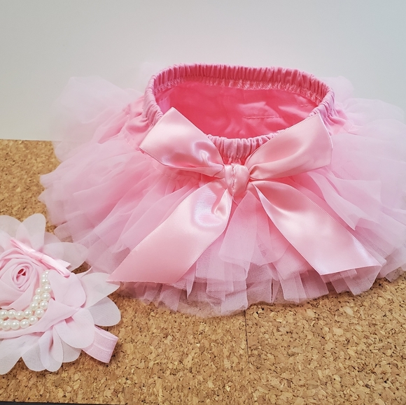 Baby Pink Bloomers Set 💗 (NEW) - Picture 8 of 9